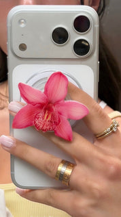 Pink Petal MagSafe Grip